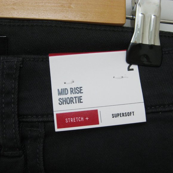 NWT Express black denim frayed hem shorts 2 - Picture 3 of 8